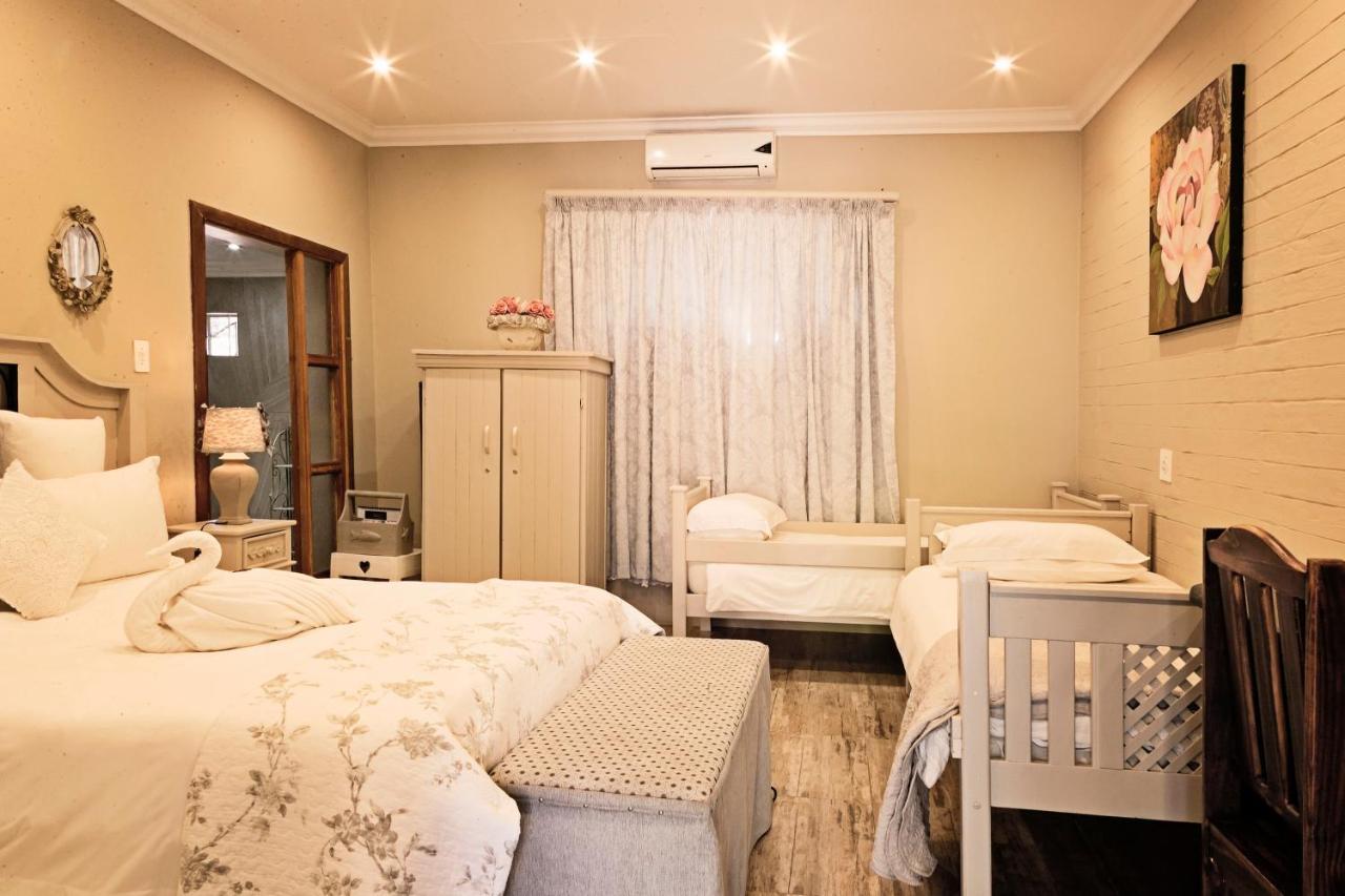 De Loft Guesthouse Piet Retief Dış mekan fotoğraf